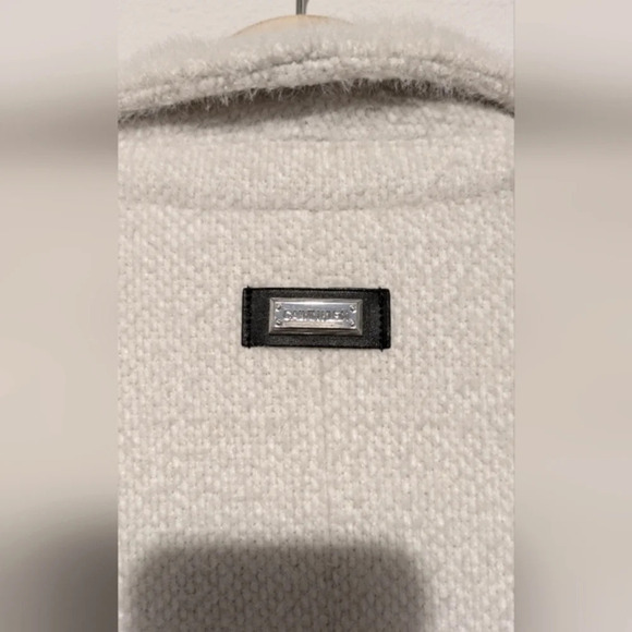 Calvin Klein belted asymmetrical furry off white coat jacket, size L, like new! - Picture 10 of 15